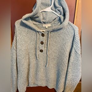 Women’s mint sweater with hood